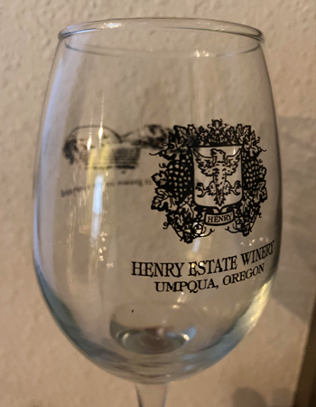 Stemmed wine glass